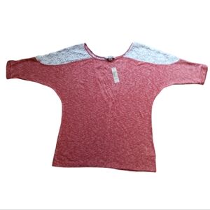 DECREE WOMEN'S SIZE LARGE LIGHTWEIGHT RUST COLOR SHIRT.